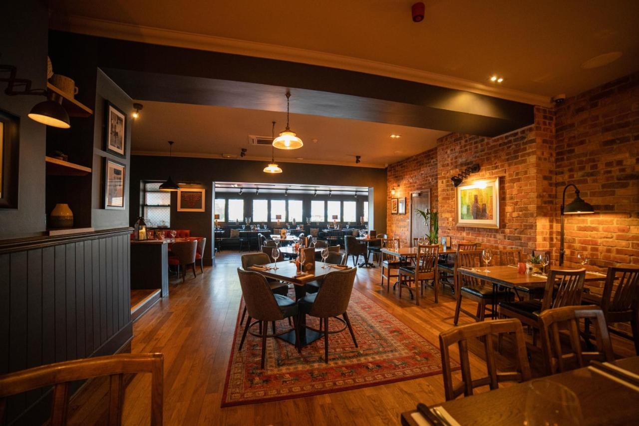 Harper'S Steakhouse With Rooms, Southampton Swanwick Marina Lower Swanwick Buitenkant foto