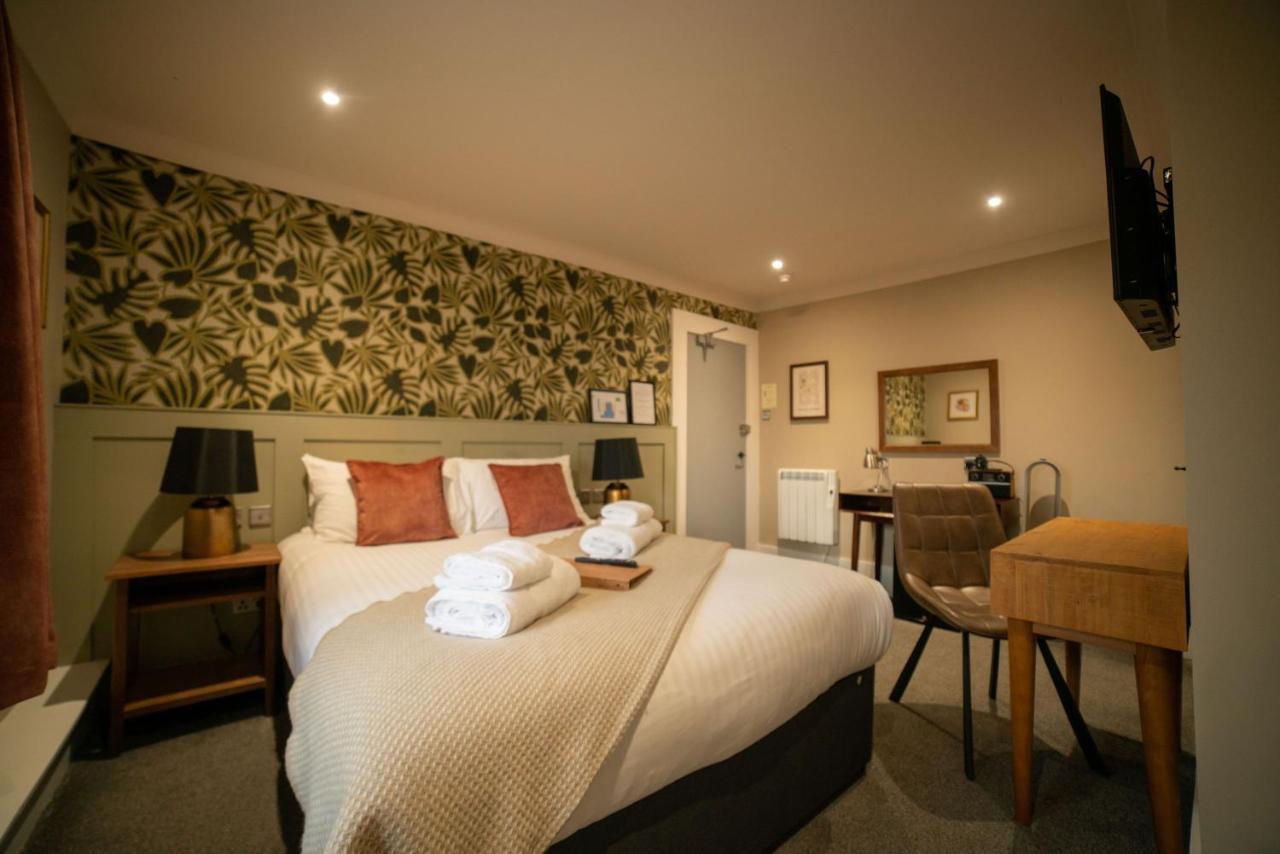 Harper'S Steakhouse With Rooms, Southampton Swanwick Marina Lower Swanwick Buitenkant foto